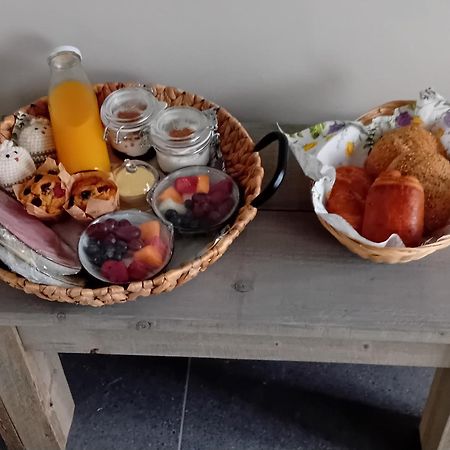 'T Huske Bed & Breakfast Werkendam Bagian luar foto