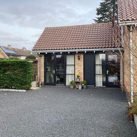 'T Huske Bed & Breakfast Werkendam Bagian luar foto