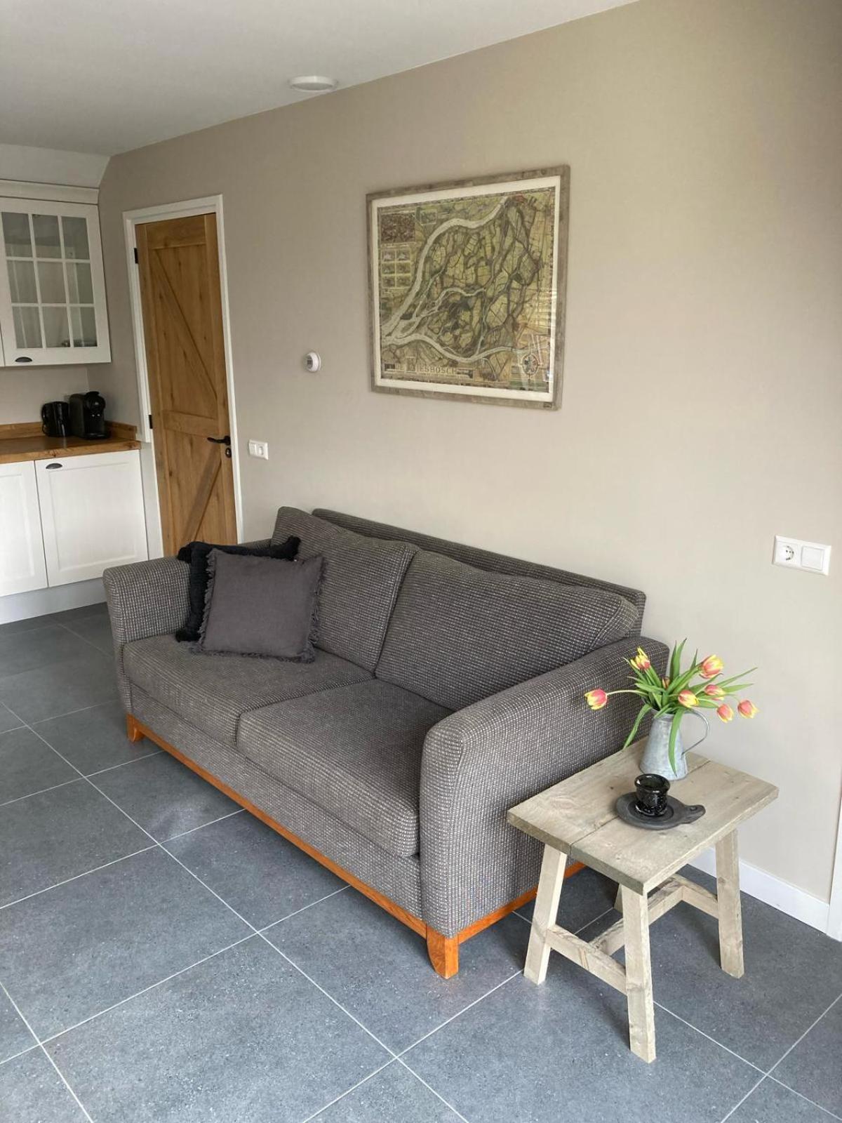 'T Huske Bed & Breakfast Werkendam Bagian luar foto